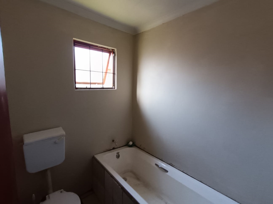 2 Bedroom Property for Sale in Tjoksville Eastern Cape